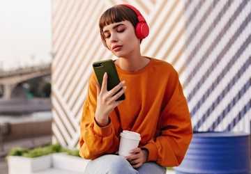 10 Best Wireless Headphones for an Active Lifestyle